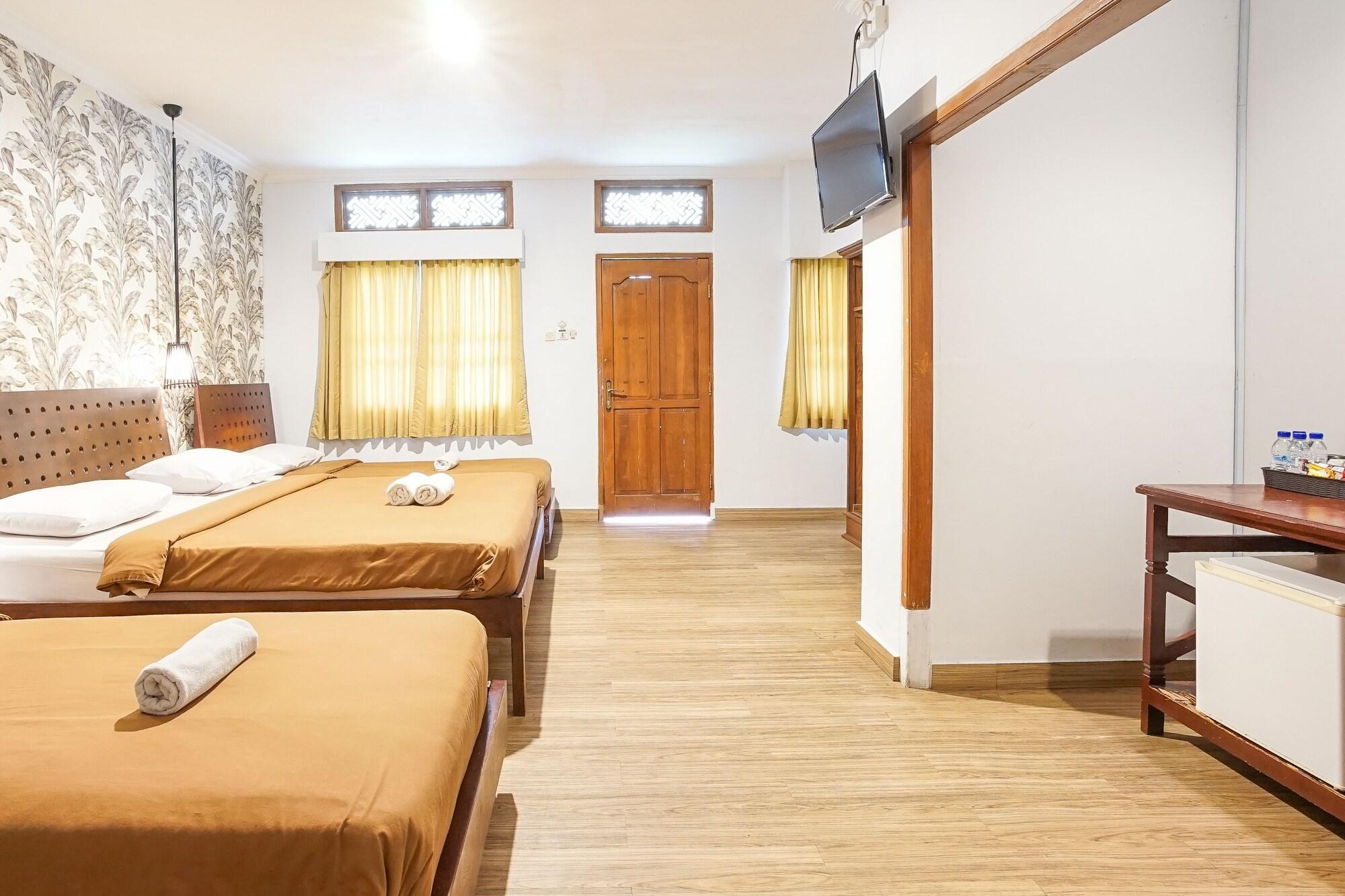 Gemini Star Hotel Kuta Lombok Esterno foto