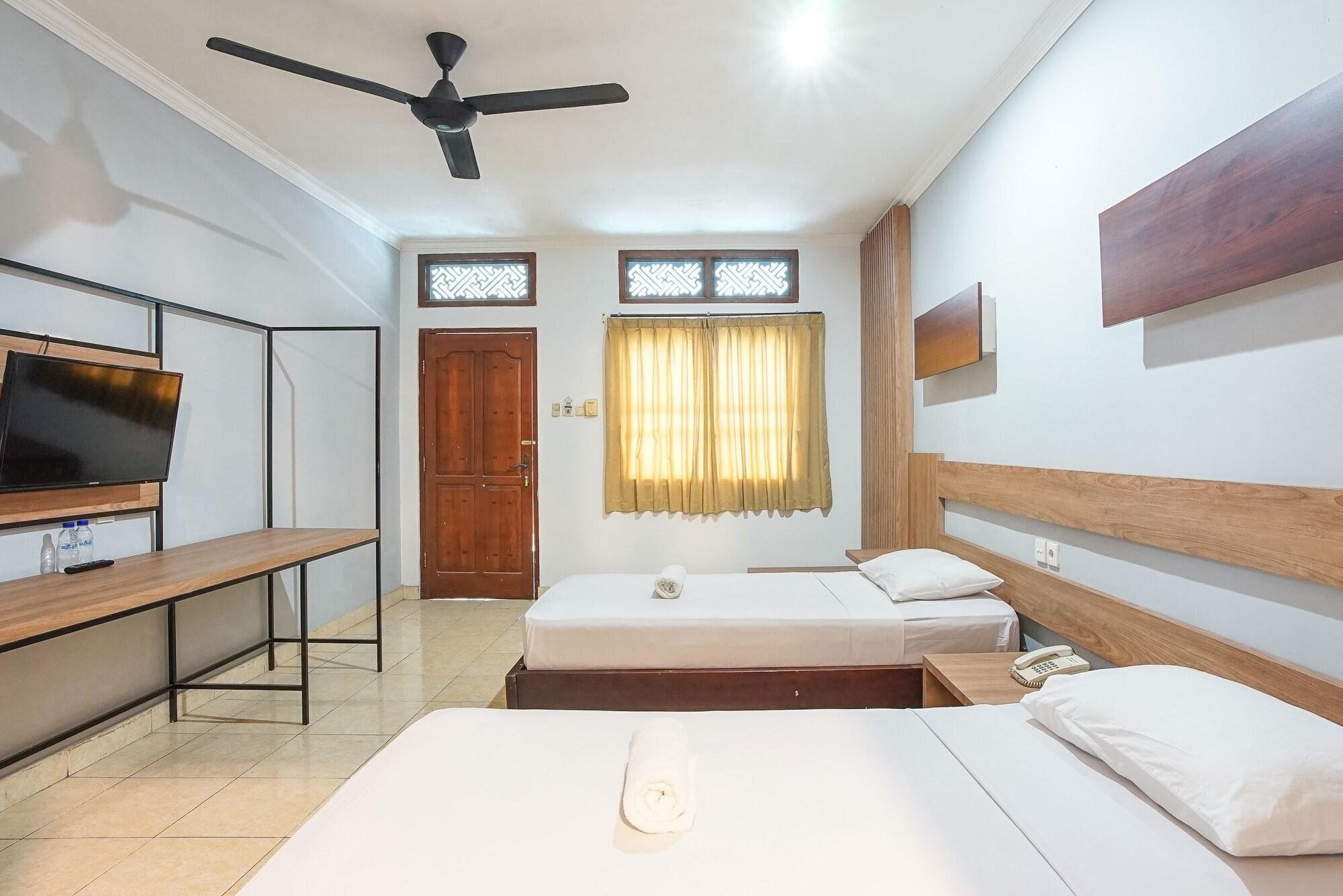 Gemini Star Hotel Kuta Lombok Esterno foto